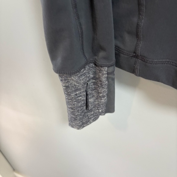 Lululemon Pullover - Picture 5 of 5